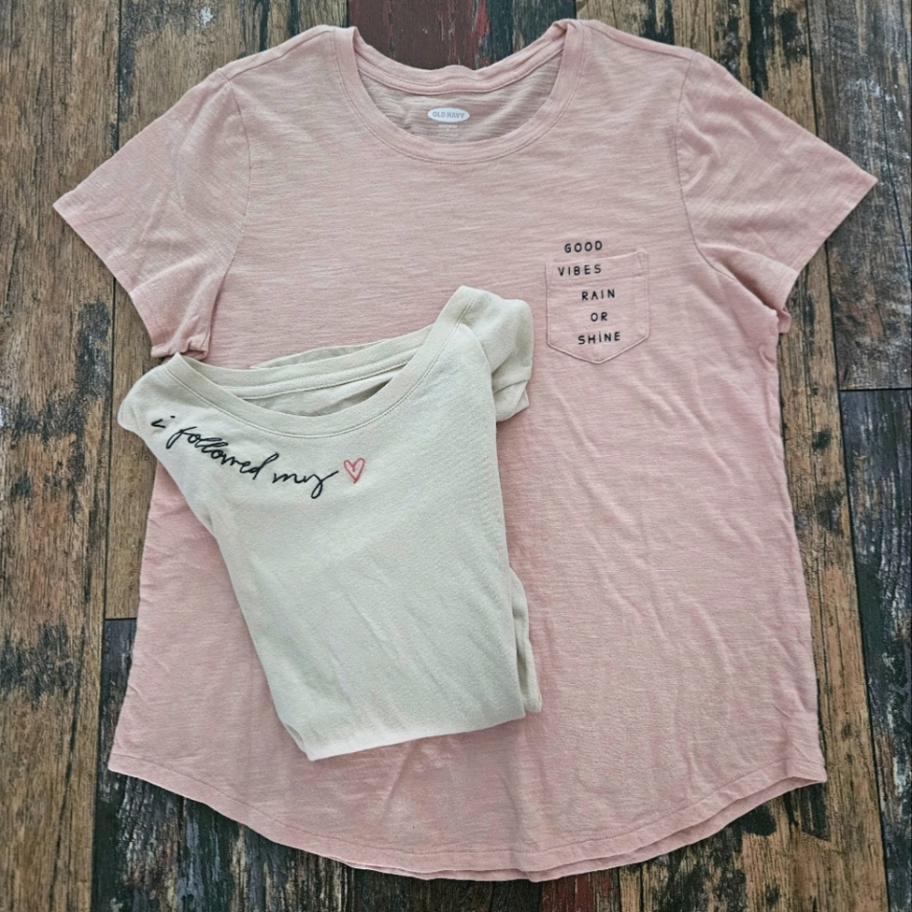 Lot of 2 Inspirational Tees - Old Navy Tees With Sayings - Womens Large